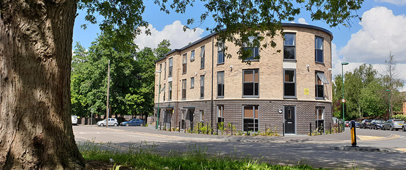 Architecture With Curves At Garnet House